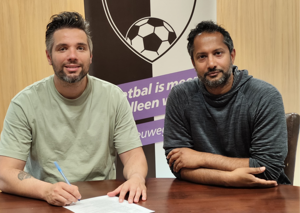 Maarten Lambo versterkt hoofdtrainer Rick Testa La Muta als trainer van ...