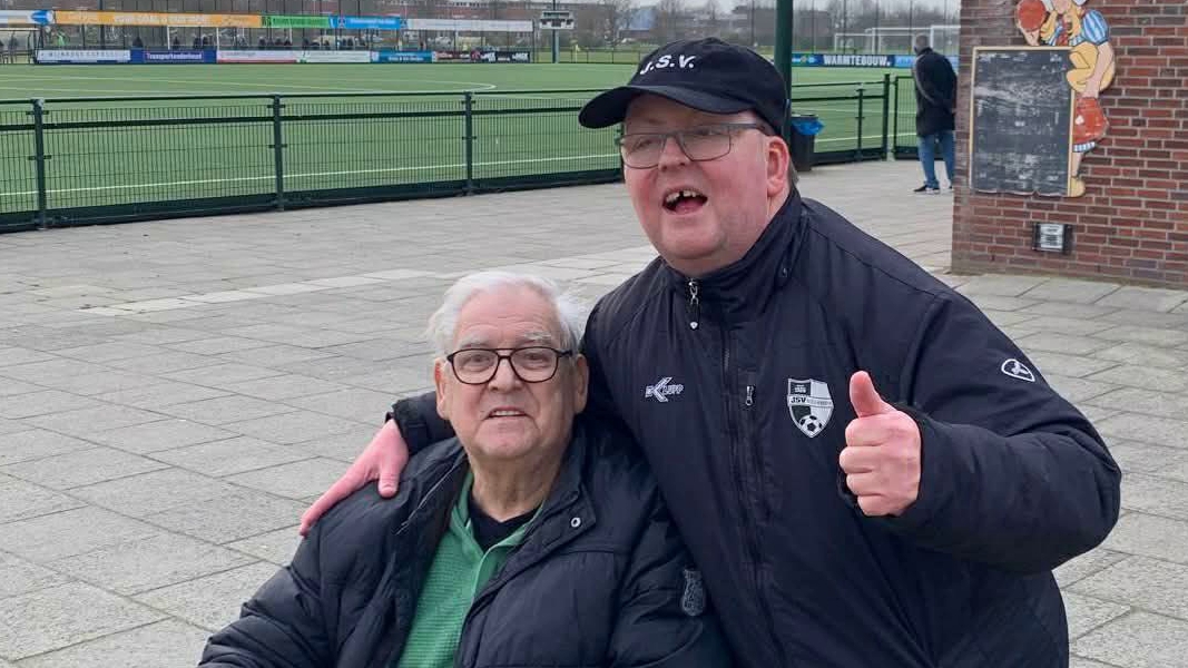 In memoriam: Piet van Essen